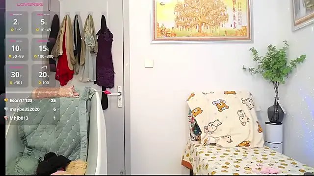 Freechat selinajuan on StripChat