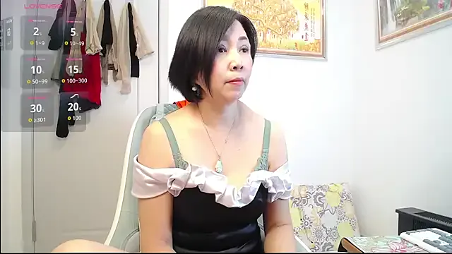 Freechat selinajuan on StripChat