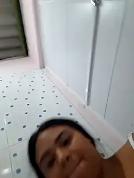 Offline sexy-latin10 on StripChat