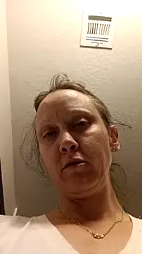 Offline SexyB214 on StripChat