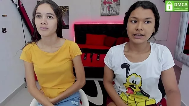 Offline sexychanell_18 on StripChat