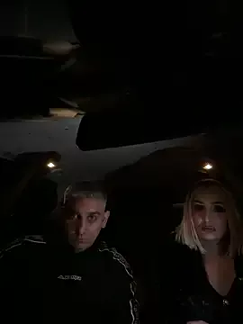 Offline sexycouples35 on StripChat