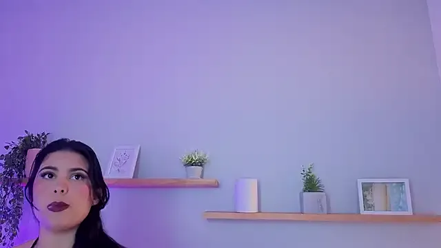 Freechat shainadavis on StripChat