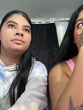 Offline Sharlottee on StripChat