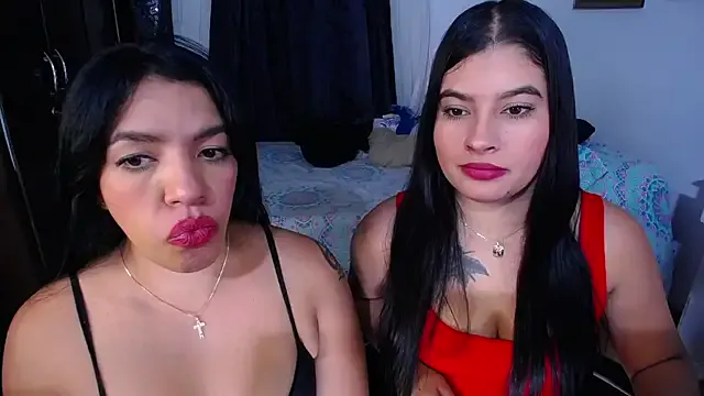 Offline Sharlottee on StripChat