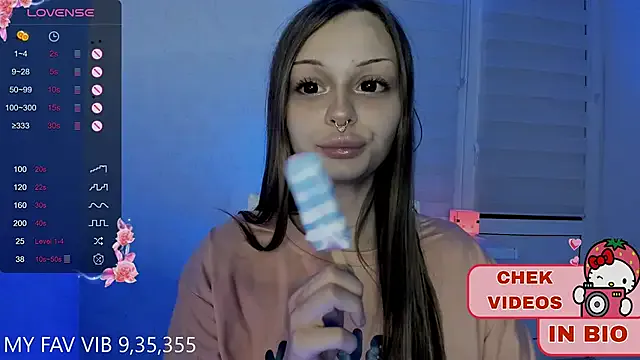 Offline shy_melony on StripChat