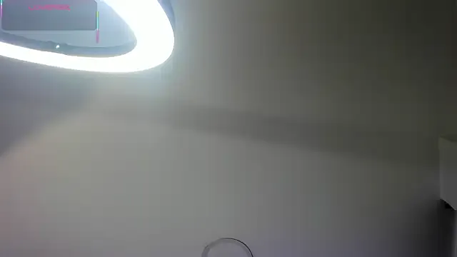 Offline silvia_lane on StripChat