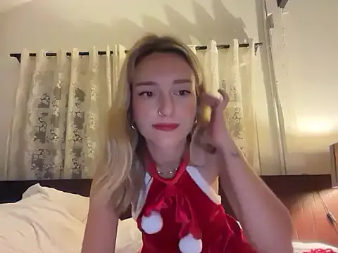 Offline SirenaBelle on StripChat