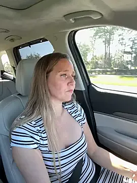 Freechat Skyellar on StripChat