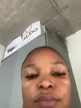 slimcateee model from sc