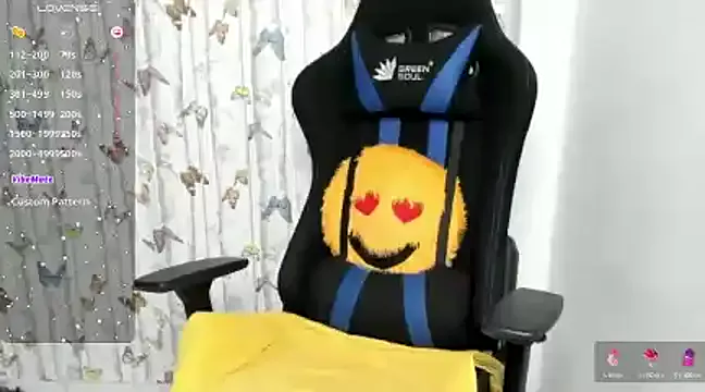 Offline Smiley_Riya on StripChat