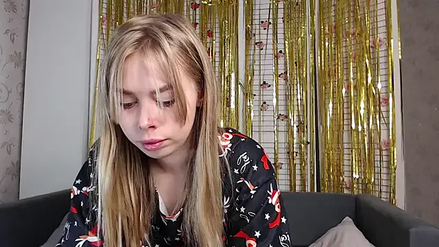 Offline sofiaa_here on StripChat