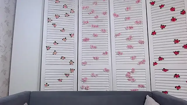 Offline sofiaa_here on StripChat