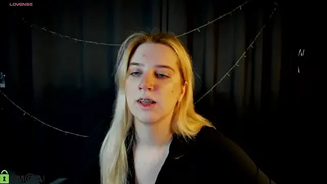 Freechat SoftLana on StripChat