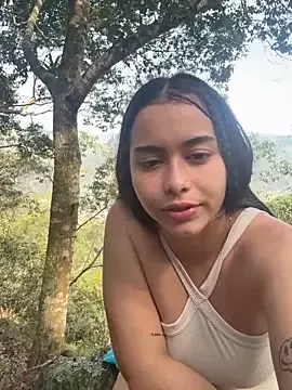 Offline SophieRoyals on StripChat