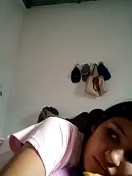 Offline Soymaia on StripChat