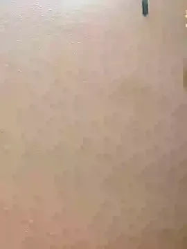 Offline Sugar-n-spicy on StripChat