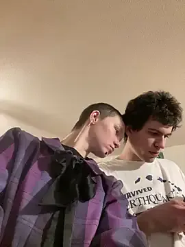 Offline SugarNCinnamon on StripChat