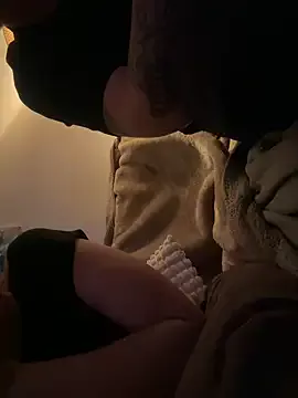 Offline SwedishAstrid on StripChat