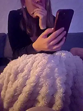 Offline SwedishAstrid on StripChat