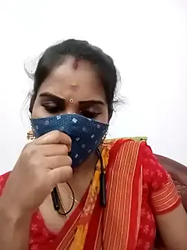 Offline Tamil_roja17 on StripChat