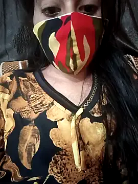 Offline Tamil_White_Rose on StripChat