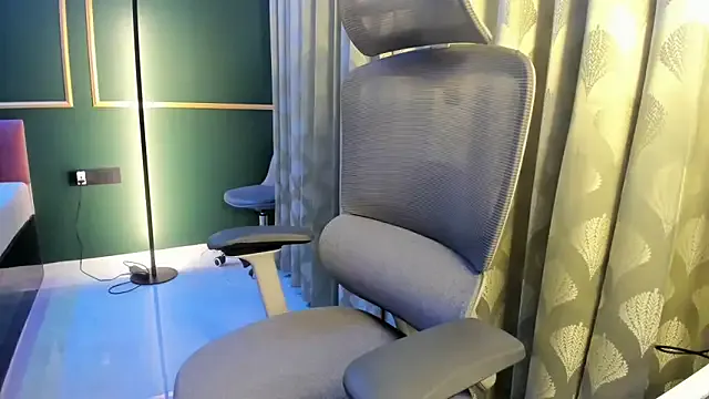 Offline tarivishu11 on StripChat