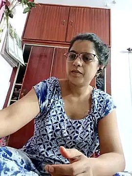 Private thanusi_2 on StripChat