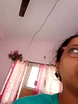 Private thanusi_2 on StripChat