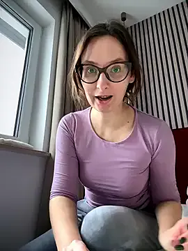 Offline The_Snowwhitee on StripChat