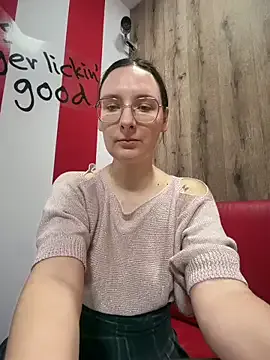 Offline The_Snowwhitee on StripChat