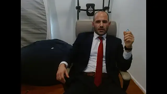 Offline TheNakedPreacher on StripChat