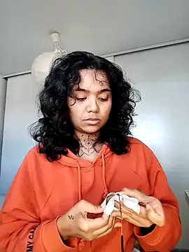 Offline therealsun8 on StripChat