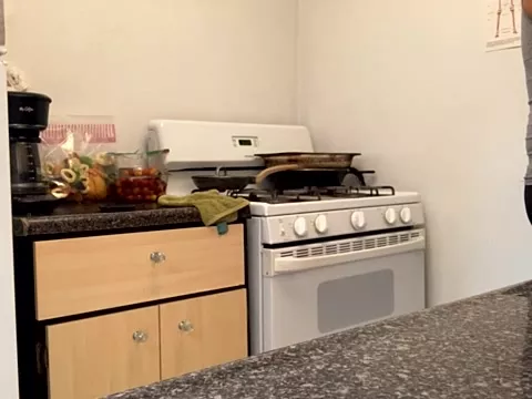 Offline ThickDick_Daddy on StripChat