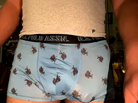 Offline ThickDick_Daddy on StripChat