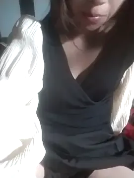 Freechat tieutam122 on StripChat