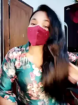 Offline Tina-Sen on StripChat