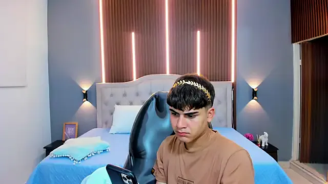 Tommy18__ on StripChat