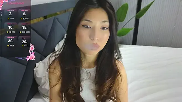 Offline TrishaRey on StripChat