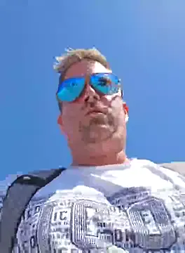 Offline Trucker_Hunter on StripChat