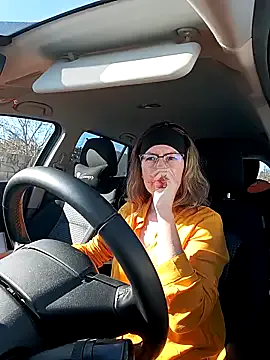 Freechat uber_babe on StripChat