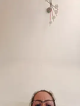 Freechat uber_babe on StripChat