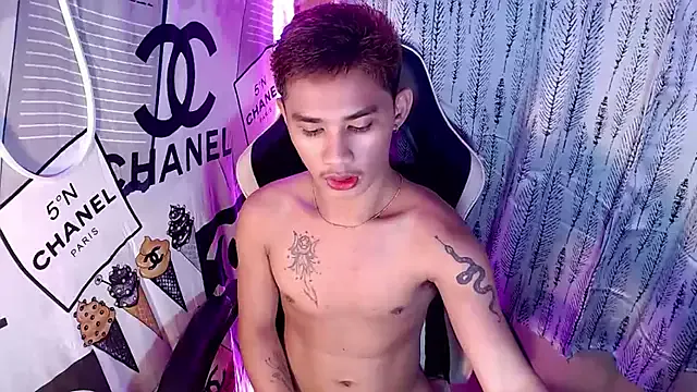 Offline UrPinoyhot on StripChat