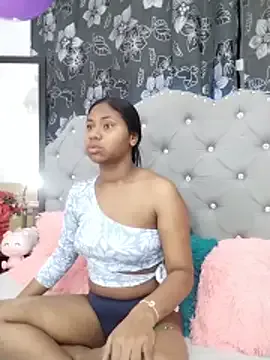 Freechat valentinavega18x on StripChat