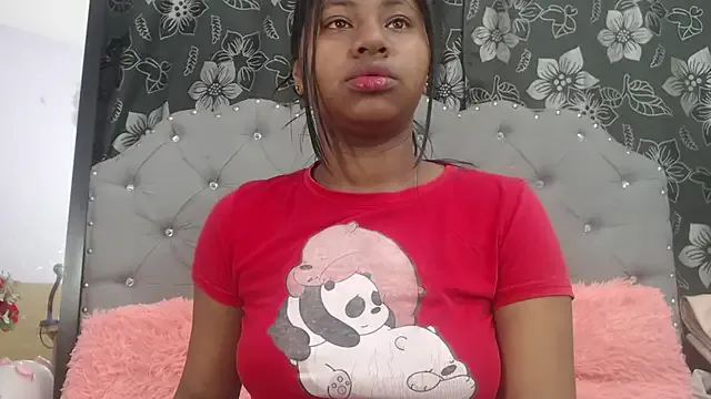 Freechat valentinavega18x on StripChat