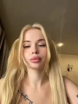 Offline Vladamais on StripChat