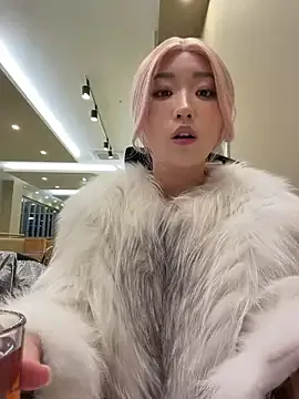 Offline winter11 on StripChat