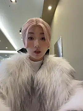 Offline winter11 on StripChat