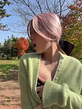 Offline winter11 on StripChat