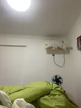 Offline Xdouyaa on StripChat